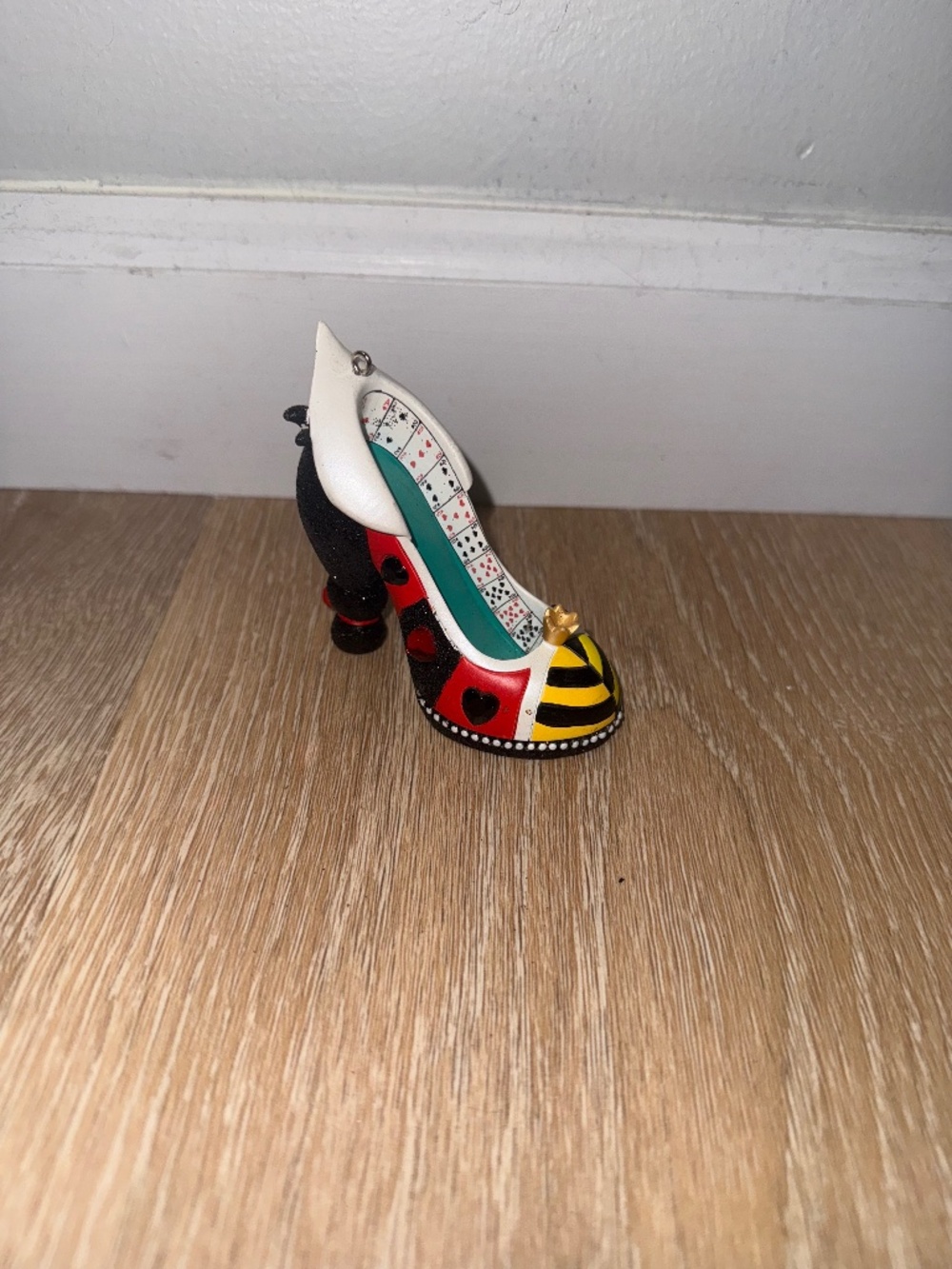 Disneys queen of hearts shoe ornament